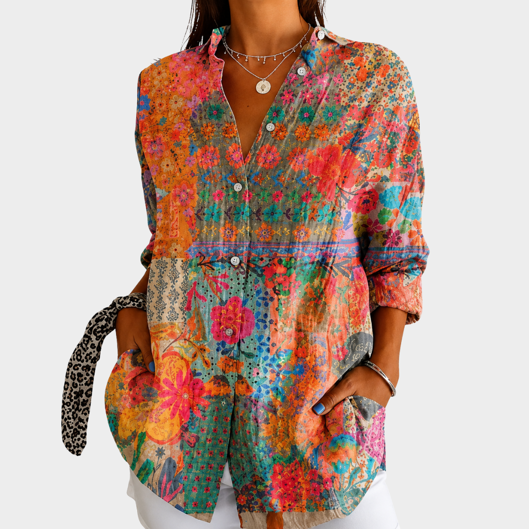 Zonovergoten Bloemenpatchwork Blouse met Knopen