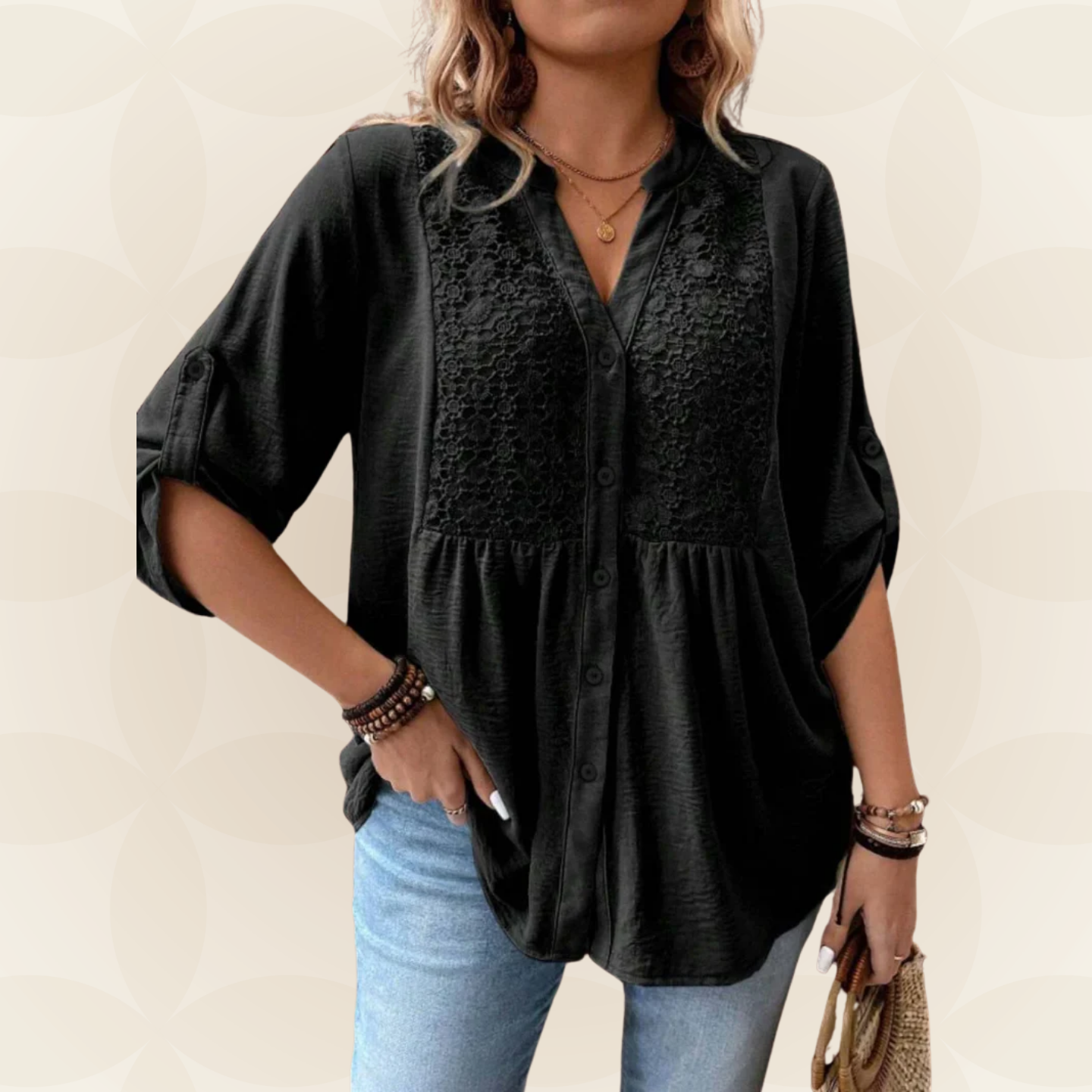 Renate – Blouse met V-hals en knopen
