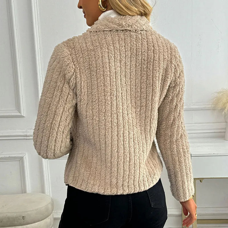 Danisha – Beige vest met ribstructuur