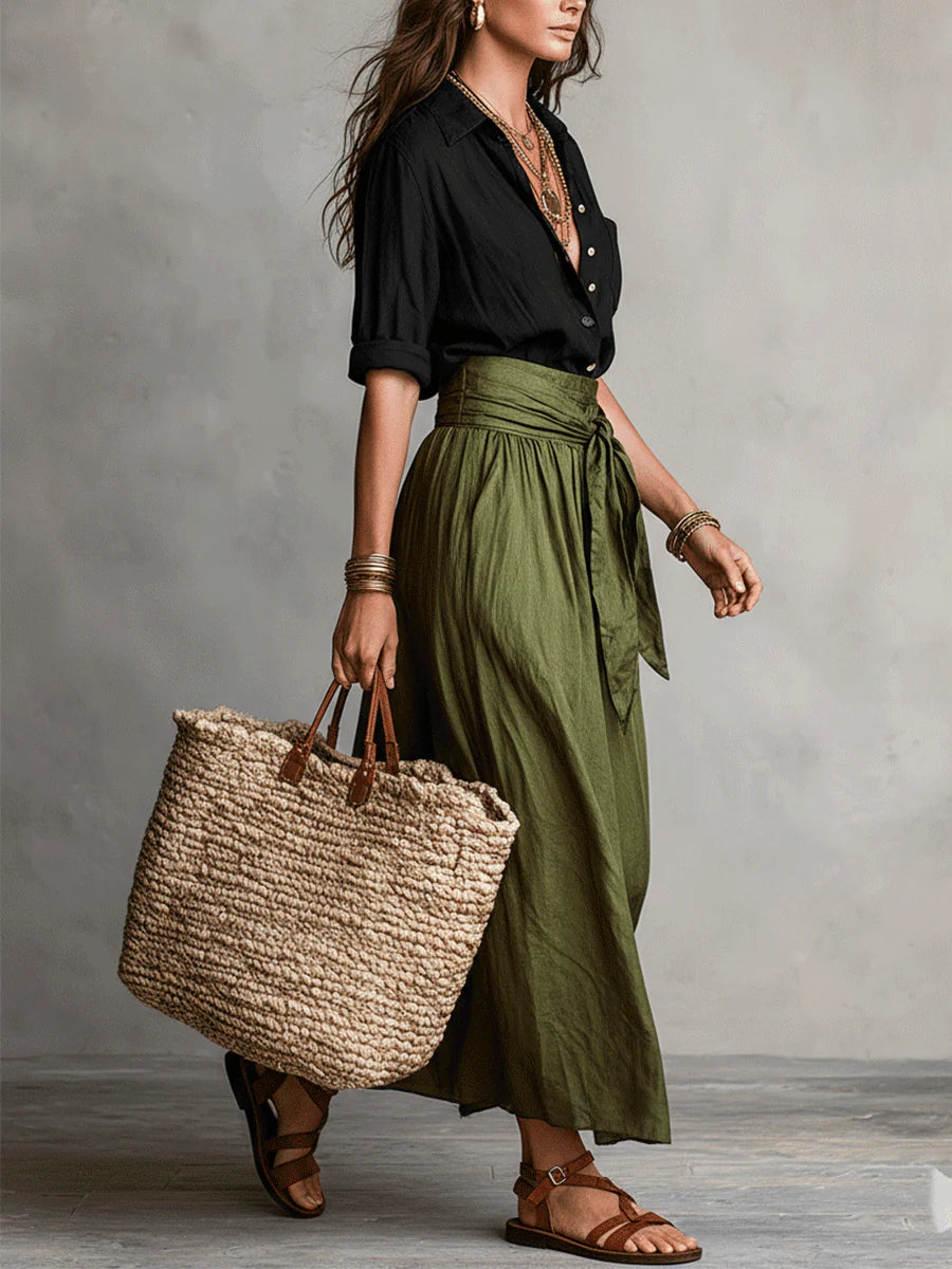 Vera – Set van twee delen: zwarte blouse en olijfgroene midi-rok