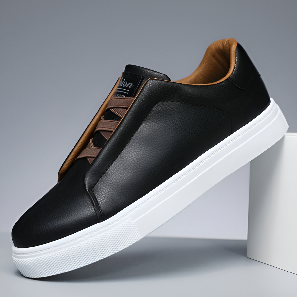 Bernardo | Chique Sneakers